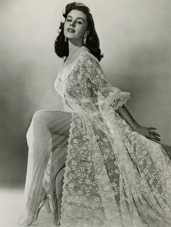 Elaine Stewart feet photo 9
