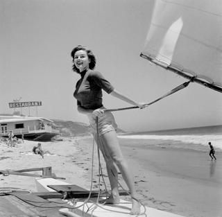 Elaine Stewart feet photo 15