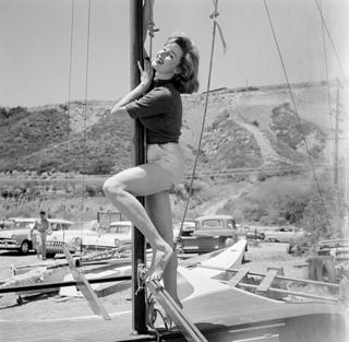 Elaine Stewart feet photo 14
