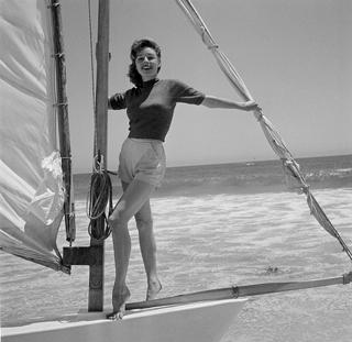 Elaine Stewart feet photo 10