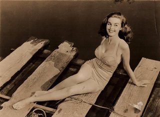 Elaine Stewart feet photo 10