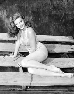 Elaine Stewart feet photo 4