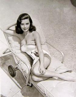 Elaine Stewart feet photo 4