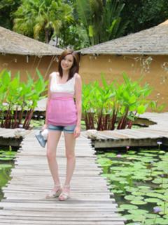 Elaine Yiu feet photo 13