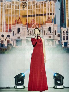 Elaine Yiu feet photo 7