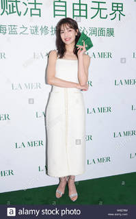 Elaine Zhong feet photo 7