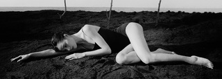 Elaine Zhong feet photo 10