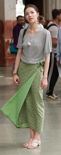 Elaine Zhong feet photo 13