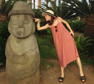 Elaine Zhong feet photo 16