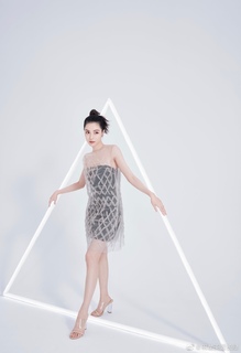 Elaine Zhong feet photo 18
