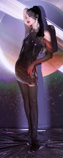 Elaine Zhong feet photo 7