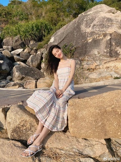 Elaine Zhong feet photo 16
