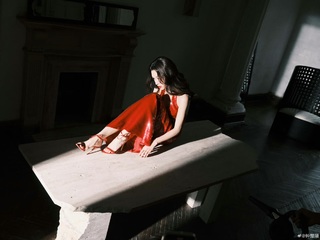 Elaine Zhong feet photo 19