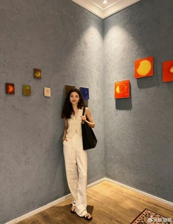 Elaine Zhong feet photo 10