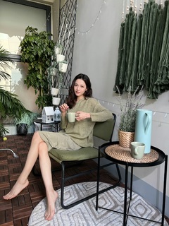 Elaine Zhong feet photo 10