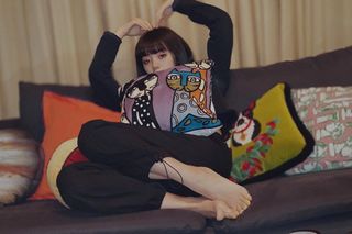 Elaiza Ikeda feet photo 7