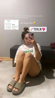 Elanur Pat feet photo thumbnail