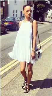 Elarica Gallacher feet photo 6