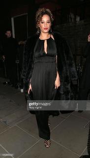 Elarica Gallacher feet photo 12
