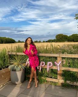Elarica Gallacher feet photo 2