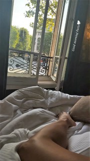 Elarica Gallacher feet photo 1