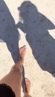 Elarica Gallacher feet photo 16