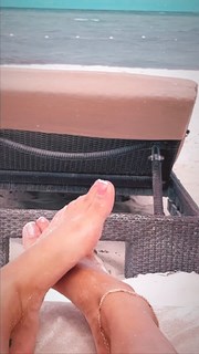 Elarica Gallacher feet photo 2
