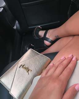 Elarica Gallacher feet photo 5