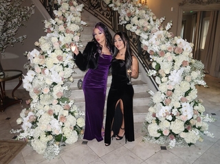 Elayna Black feet photo thumbnail