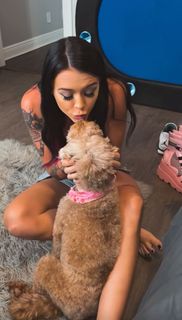 Elayna Black feet photo thumbnail