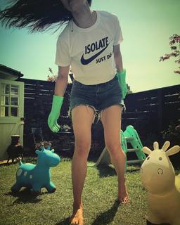 Eleanor Matsuura feet photo 9