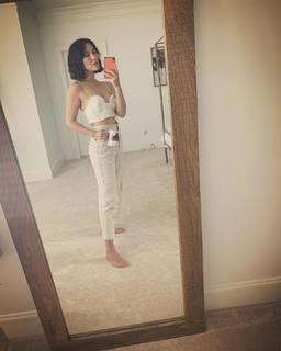 Eleanor Matsuura feet photo 6