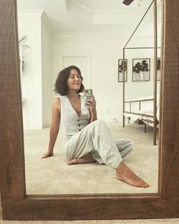 Eleanor Matsuura feet photo 4