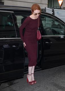 Eleanor Tomlinson feet photo thumbnail