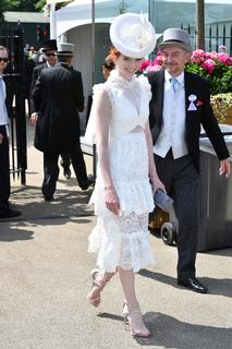 Eleanor Tomlinson feet photo thumbnail