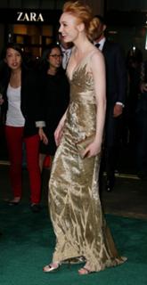 Eleanor Tomlinson feet photo thumbnail