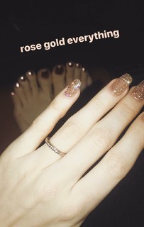 Electra Mustaine feet photo 8