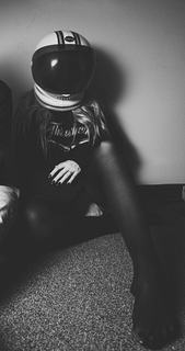 Electra Mustaine feet photo 1