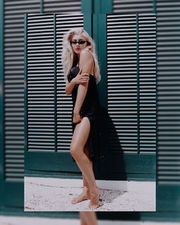Electra Mustaine feet photo 6
