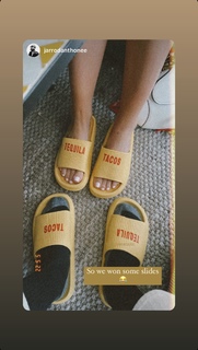 Electra Mustaine feet photo 6