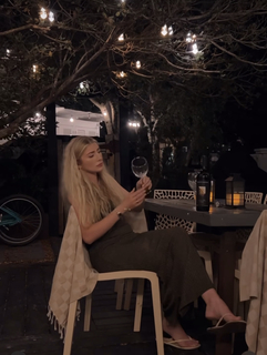 Electra Mustaine feet photo 3