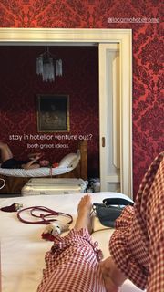Electra Mustaine feet photo 1