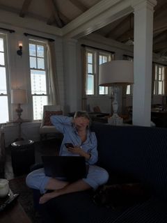 Electra Mustaine feet photo 3