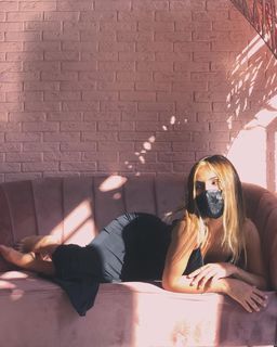 Eleftheria Eleftheriou feet photo thumbnail