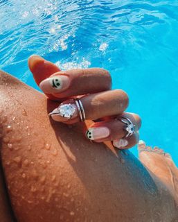 Eleftheria Eleftheriou feet photo thumbnail