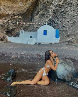 Eleftheria Eleftheriou feet photo thumbnail