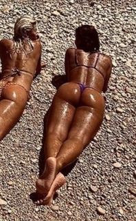 Eleftheria Eleftheriou feet photo thumbnail