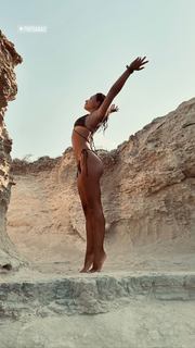 Eleftheria Eleftheriou feet photo thumbnail