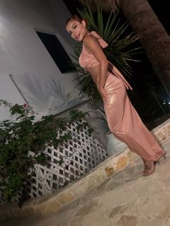 Eleftheria Eleftheriou feet photo thumbnail