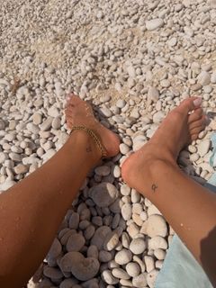 Eleftheria Eleftheriou feet photo 3